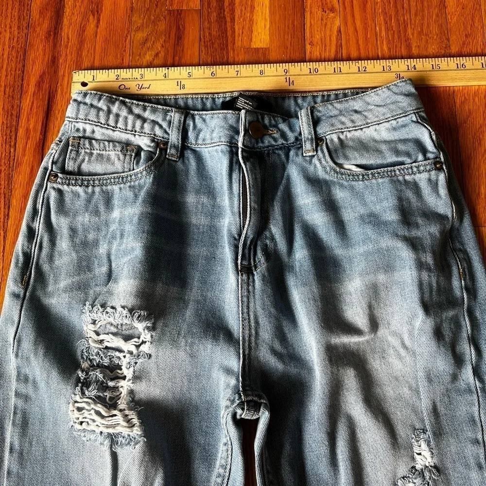 Forever21 High Rise Jeans - Picture 2 of 5